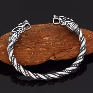 Viking armband met wolvenkop – Gothic model geïnspireerd door de serie Vikings voor mannen