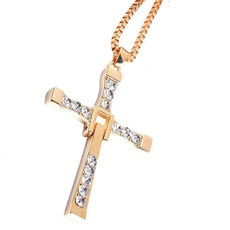 Gouden kruis ketting Vin Diesel stijl uit Fast and Furious