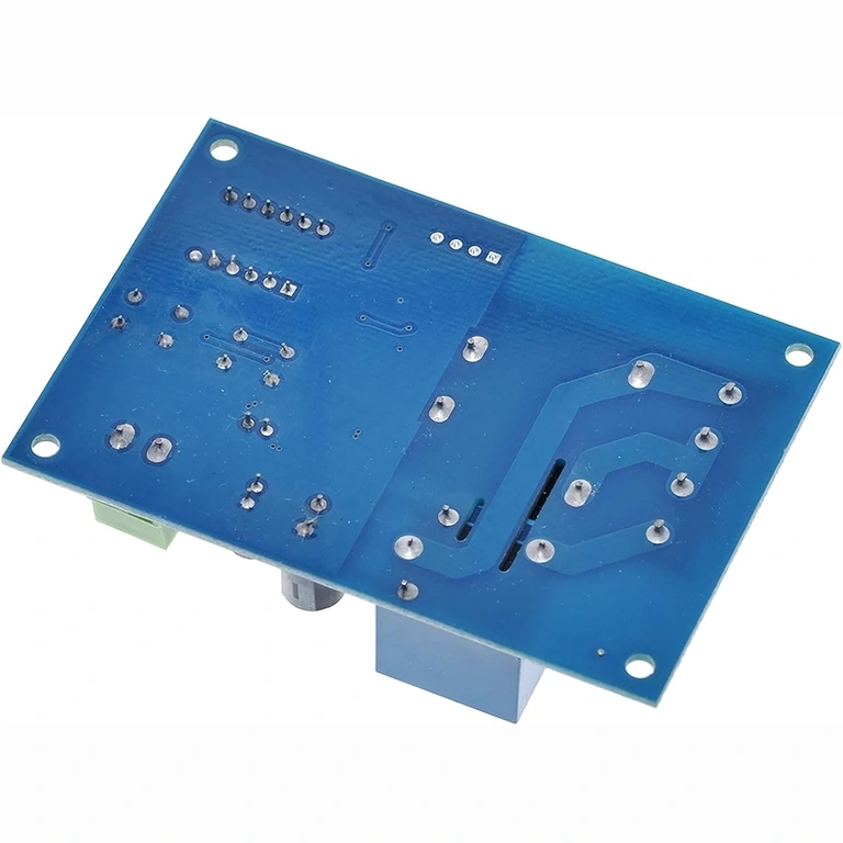 Elektronische automatische regulator voor auto-accu’s loodzuur en lithium