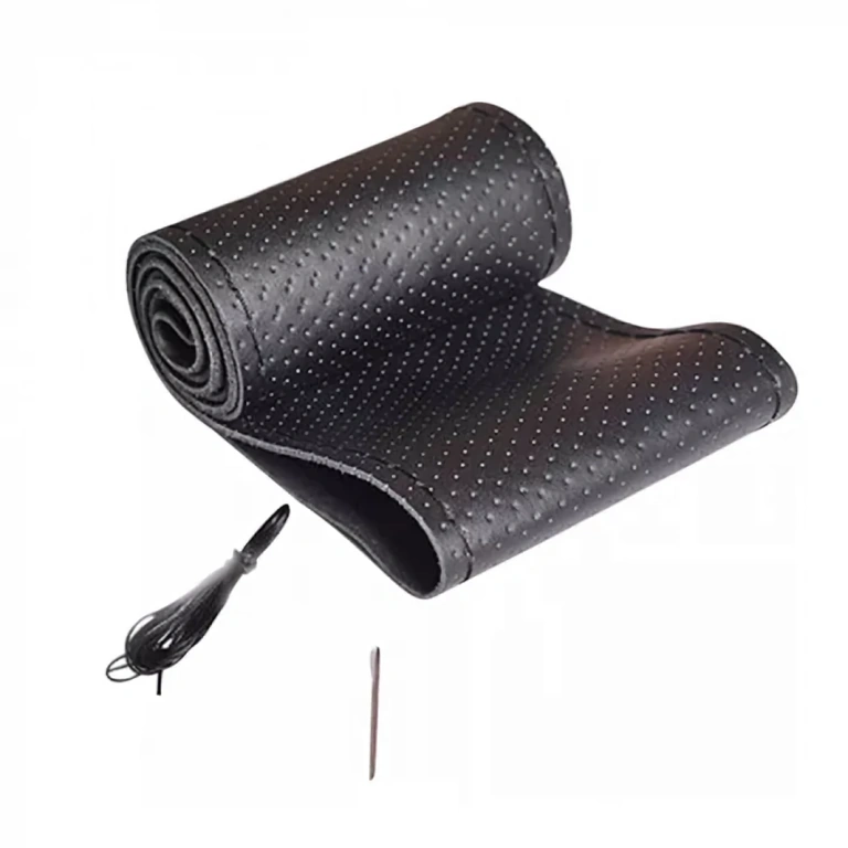 Universele leren stuurhoes voor auto’s