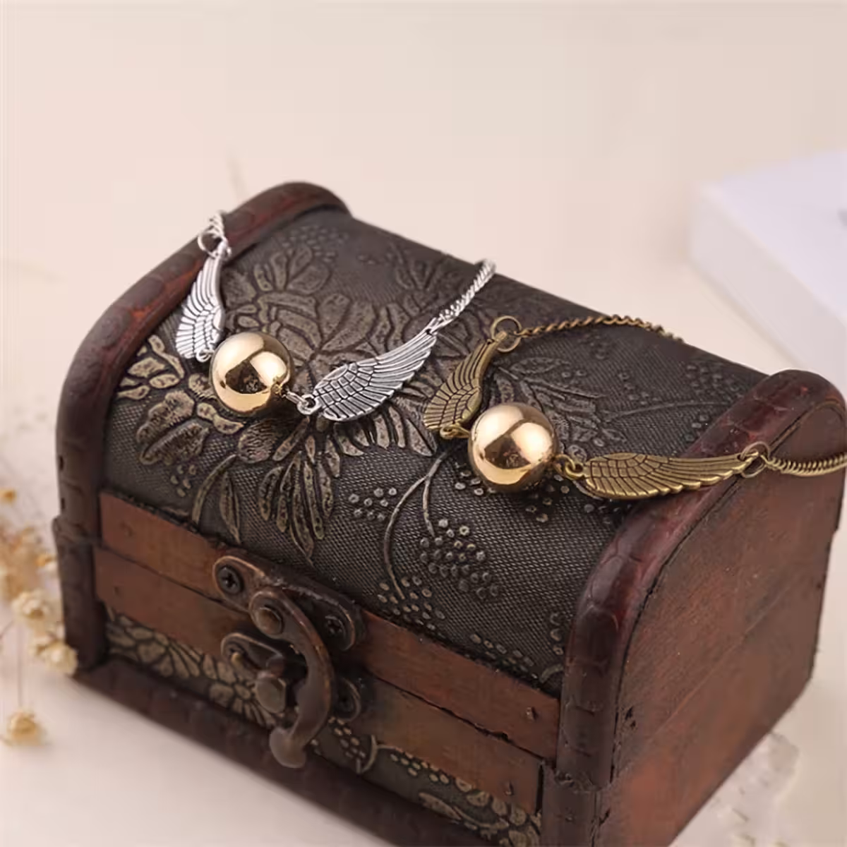 Ideaal cadeau – armband met symbolen uit Harry Potter