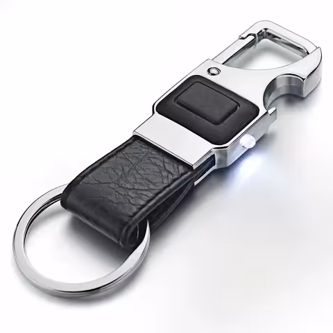 Luxe leren autosleutelhouder met LED en flesopener – elegant cadeau voor mannen