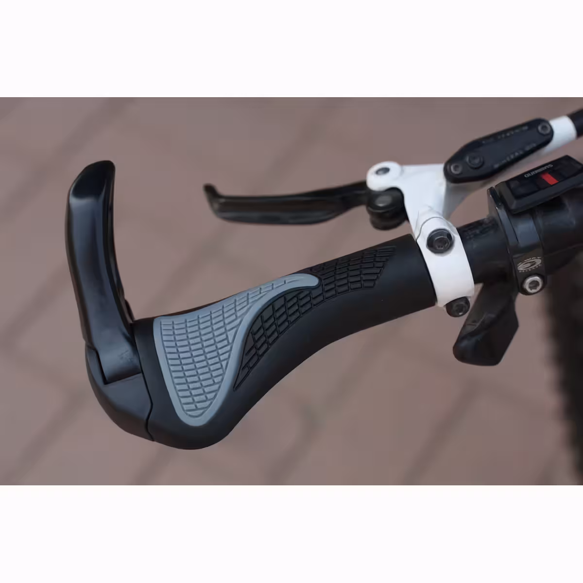 Handvatten voor lange ritten, verminderen trillingen en handpijn