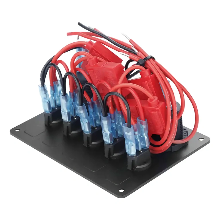 Auto paneel IP65, schakelaars met zekeringen, geschikt voor vochtige of stoffige omgevingen