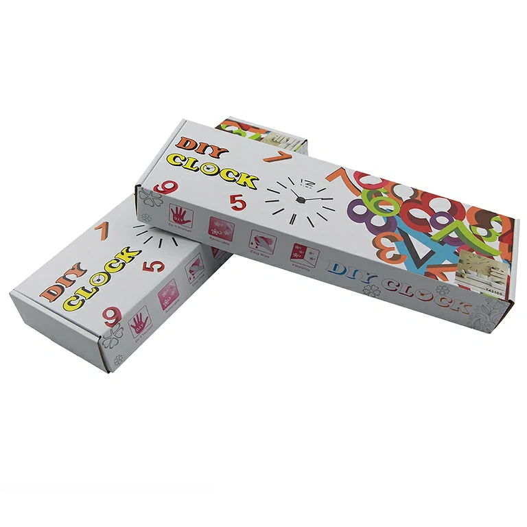 Acryl spiegelwandklok, decoratief en functioneel