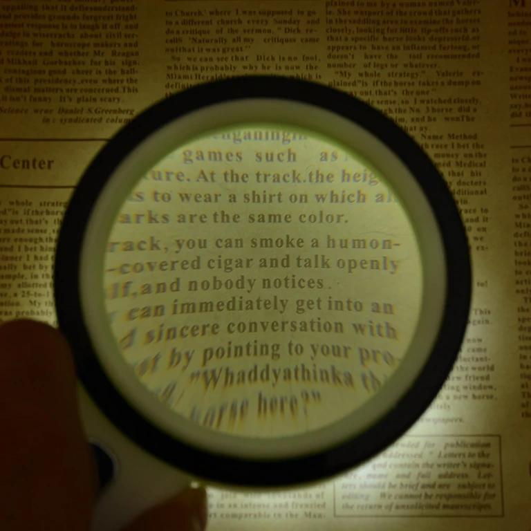 Loep met LED-licht en precieze vergroting voor fijne details