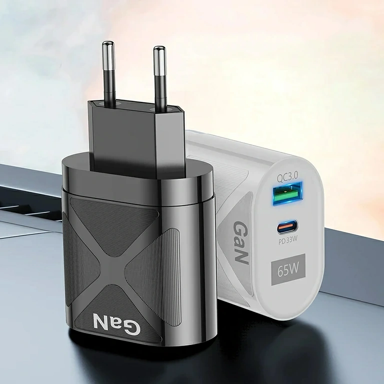Vooraanzicht PD+QC3.0 oplader GaN-oplader met Power Delivery en Quick Charge 3.0 – vooraanzicht