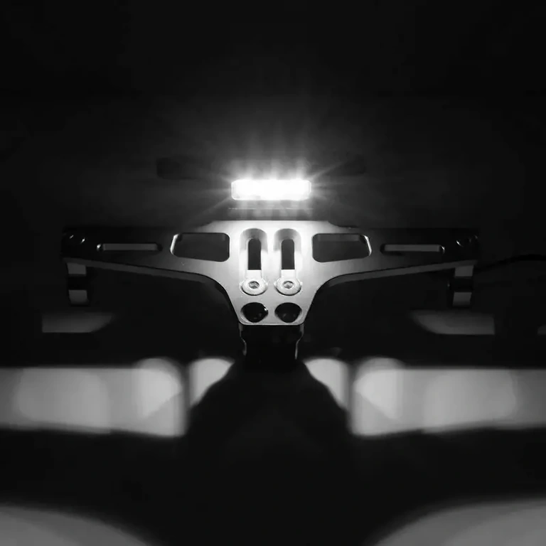 Zwarte motorplaat-houder, modern design