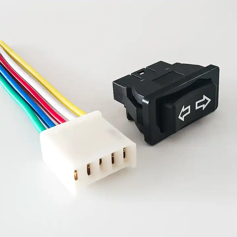 3-stand schakelknop met terugslag, nominale stroom 20A