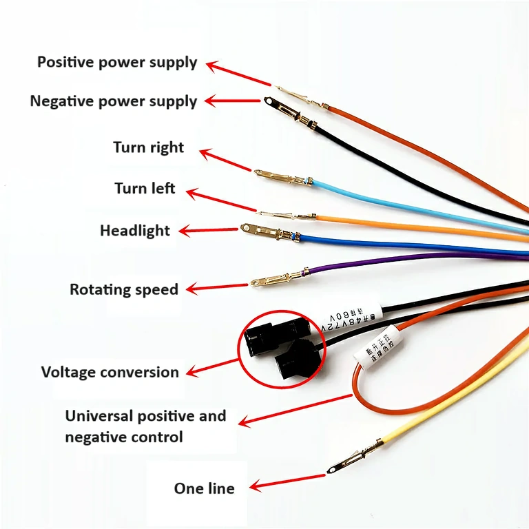 Connectoren en draden voor montage van display op scooter