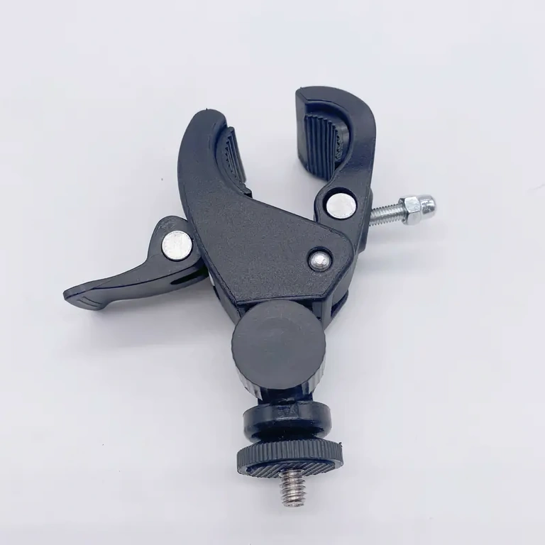 Veilige bevestiging voor camerasteun Veilige en stabiele camerabevestiging op stuur voor dynamische avonturen