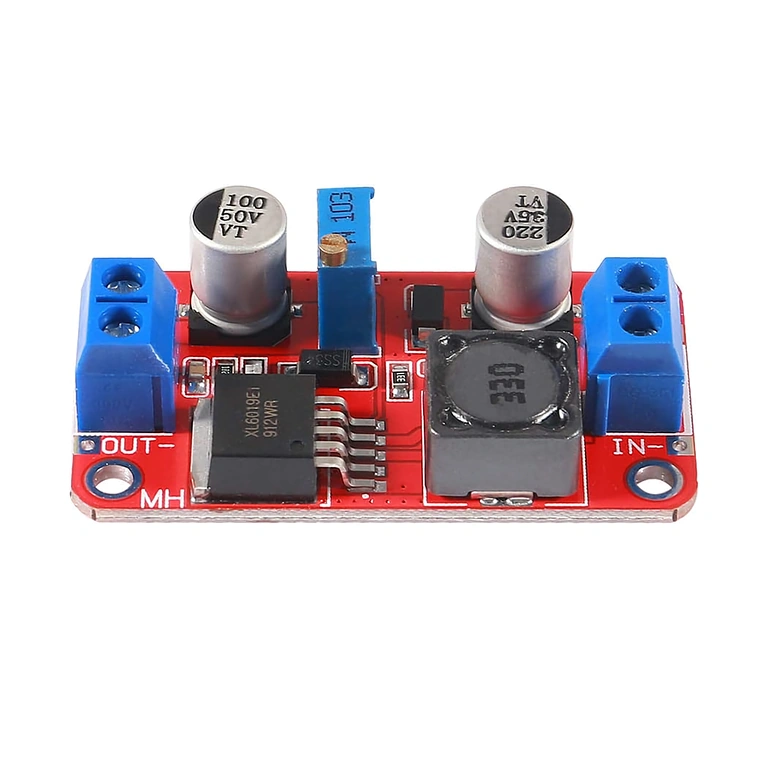 XL6019 DC-DC Boost Converter – zijaanzicht Zijaanzicht XL6019-module, afmetingen en structuur zichtbaar