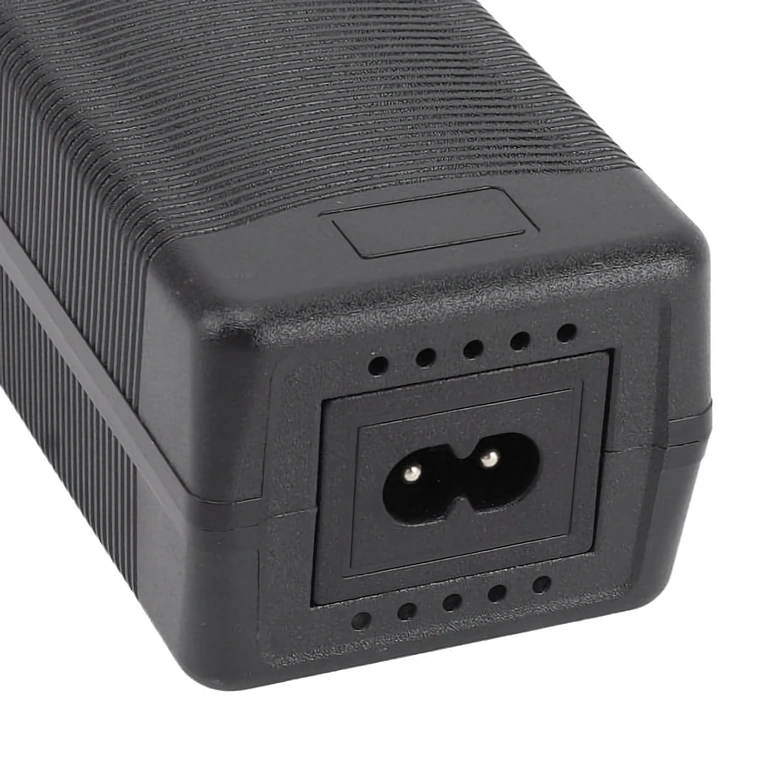 52V–58,8V 2A oplader met GX16 (3 pins) plug voor fietsen en off-brand steps