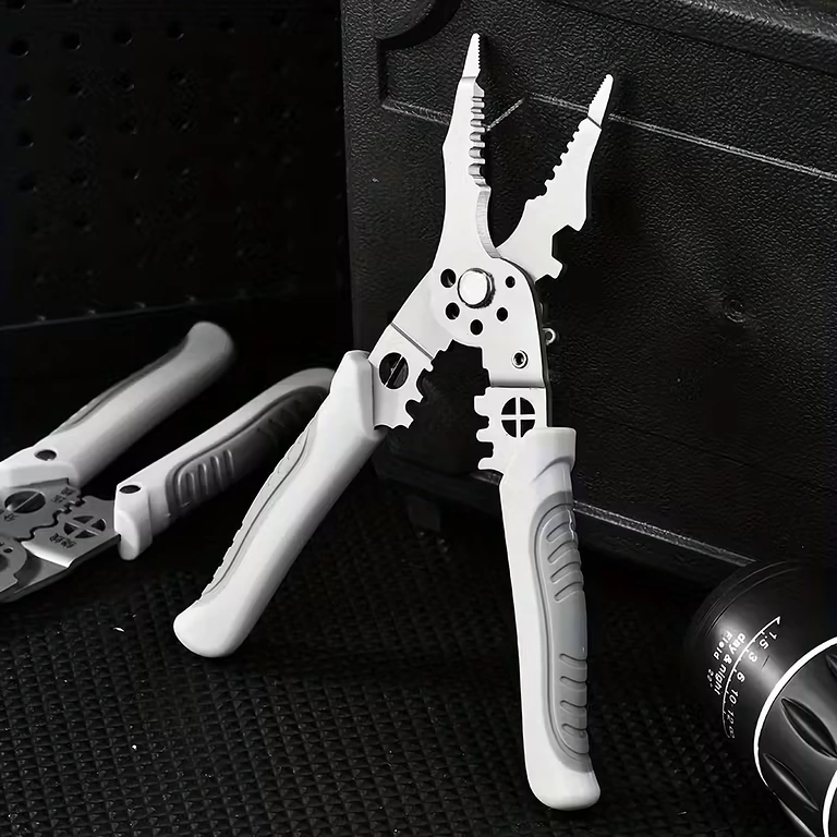 Voorgecalibreerde gaten voor strippen Geijkt gaten voor nauwkeurig strippen van draden van verschillende diktes