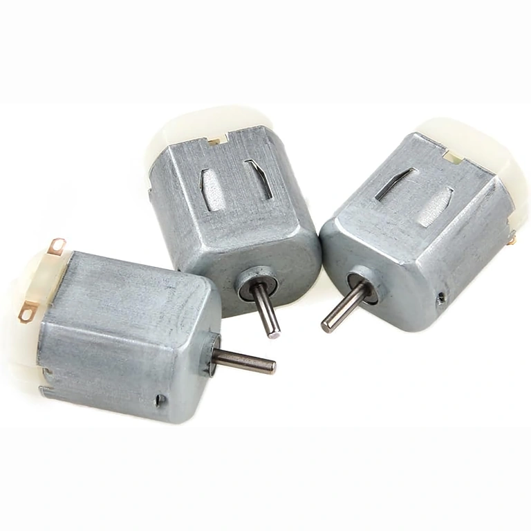 Mini DC motor 130, spanning 6V, set van 6