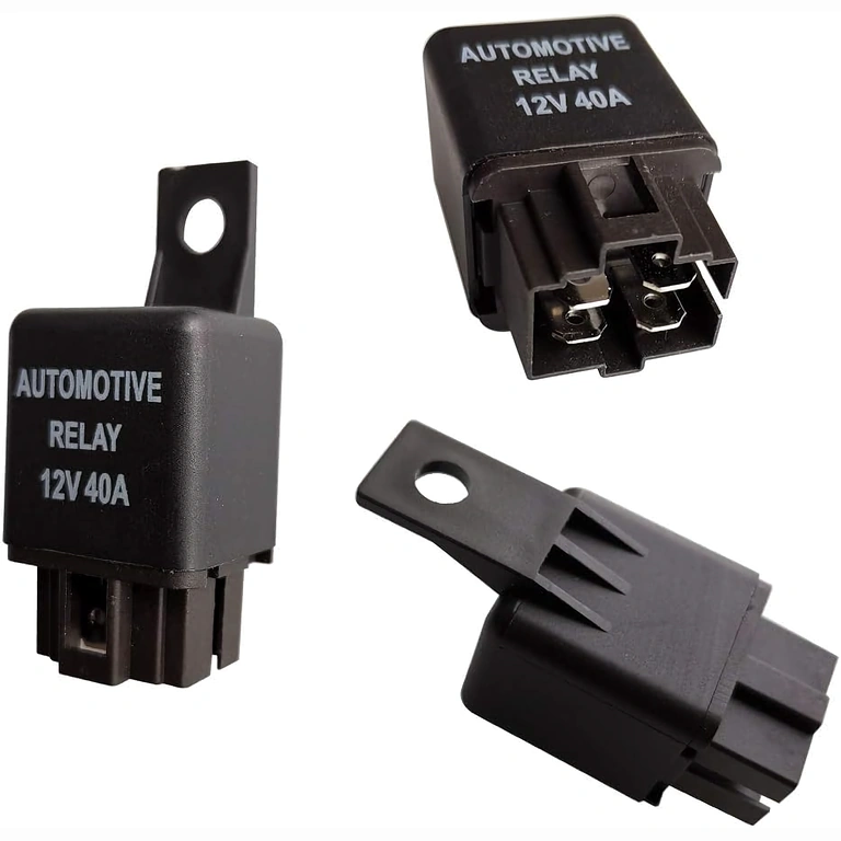 Detail relaispinnen 12V 4-pins 40A voor veilige aansluiting