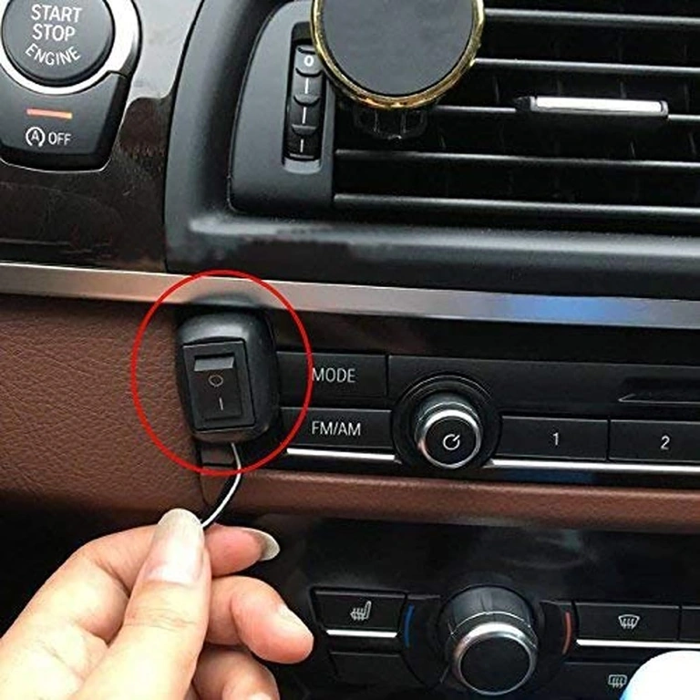 Montage ON/OFF-schakelaar met plakband