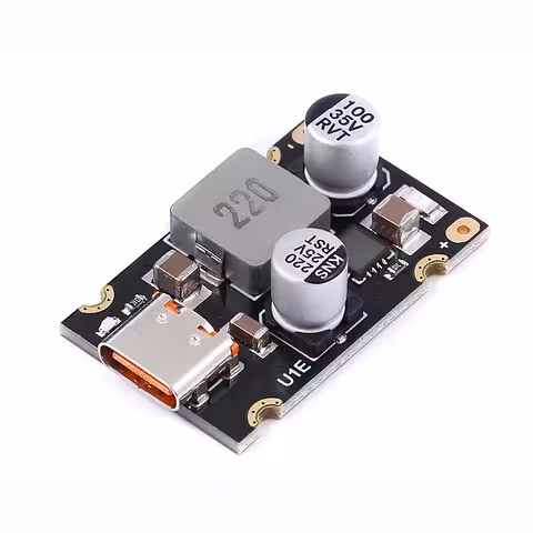 Vooraanzicht van de USB-C PD 65W module met connector
